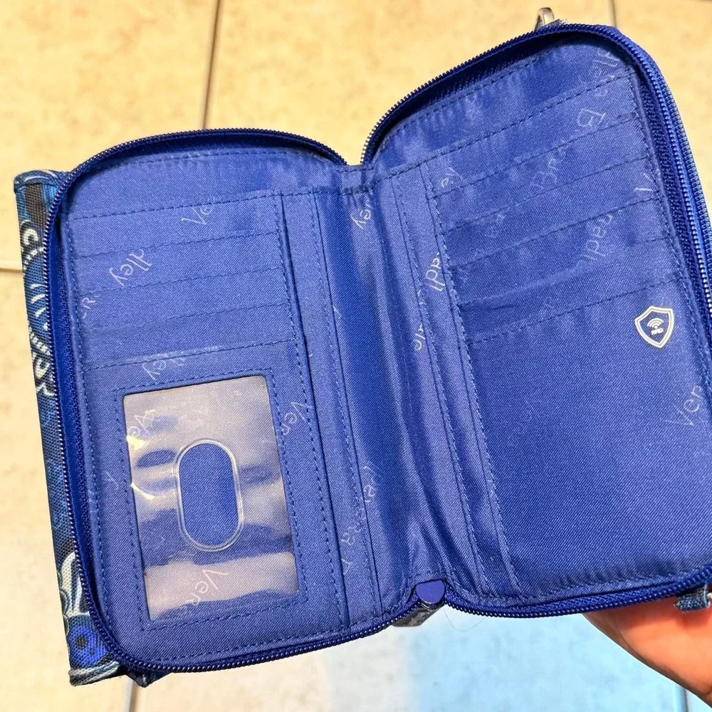Vera Bradley wallet